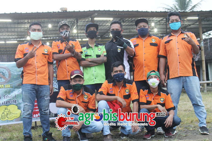 Para Juri yang bertugas