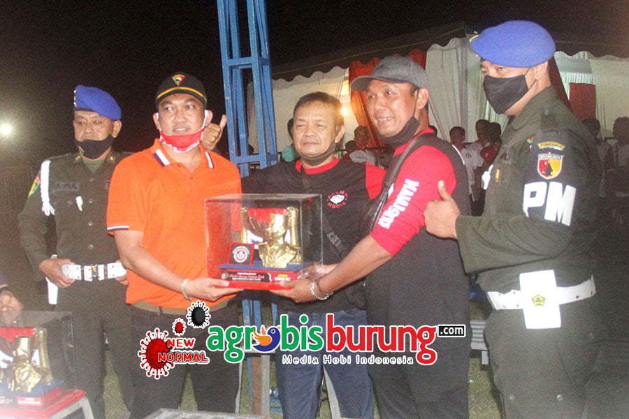 Penyerahan Juara Umum BC