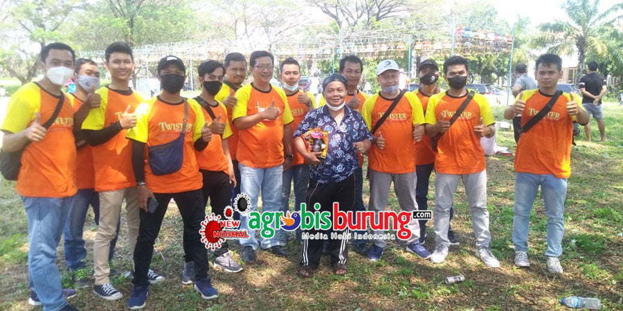 389211b6-f3a6-402b-9a0e-9b0c6c7773b9