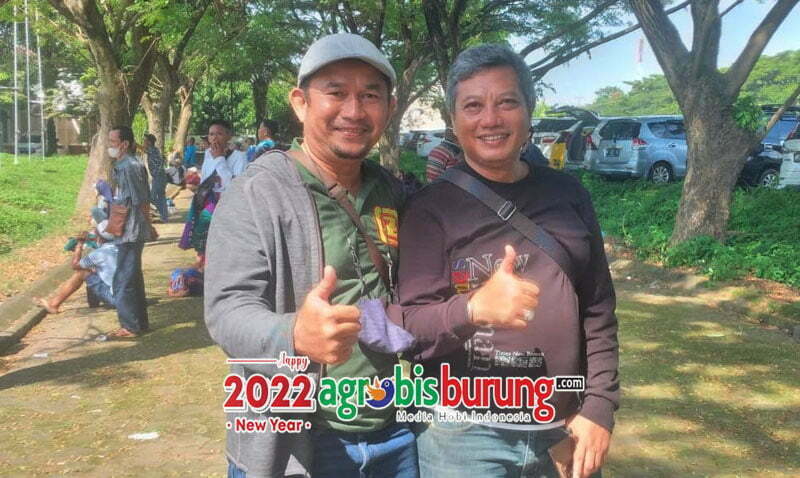 H. Radnadi (kanan) & Erwin Djaya.