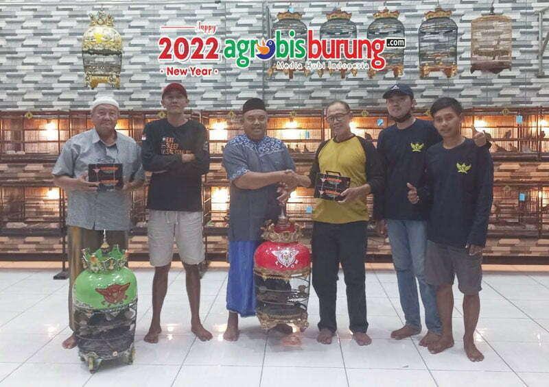 082fb26e-baa7-4d9e-abcb-f9e1af8b3fc4