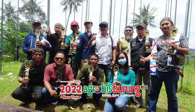 Juara dewasa bebas skbm