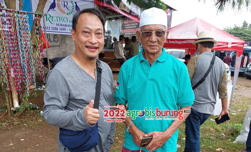 Andri Bekasi (kiri) bersama Kyai Basuni Rembang.