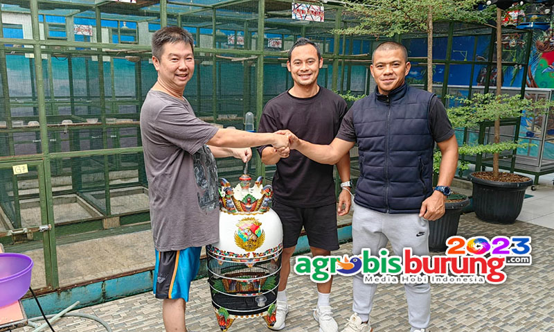 Pepen Golden Kung (kiri) bersama Atep (tengah) dan Tantan.