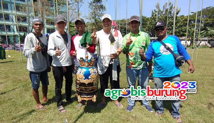 99f86c60-670d-490d-8b8c-03256d283e8e