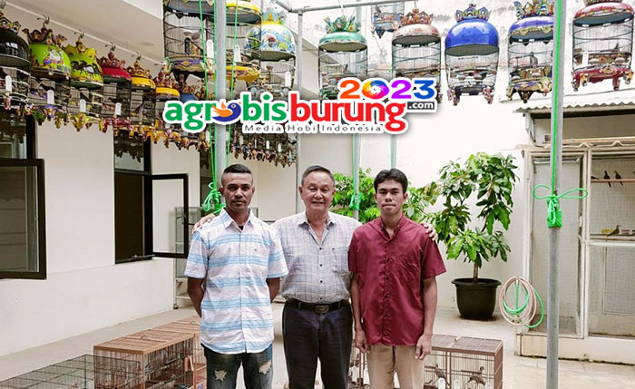 Yanto Yuntani (tengah) bersama crew T2L BF