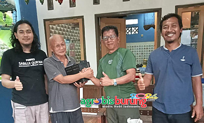 Transaksi Adik Naga Bonar di Ciamis.