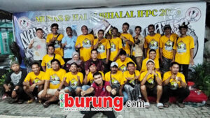 3Foto bersama peserta dan panitia seusai lomba