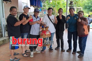 Star Boy (BDS), juara 10 hanging langsung di-take over Defri Eyaka.